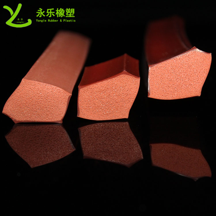 北辰擠出復(fù)合發(fā)泡硅膠條，耐高溫復(fù)合發(fā)泡硅膠條，耐老化復(fù)合發(fā)泡硅膠條