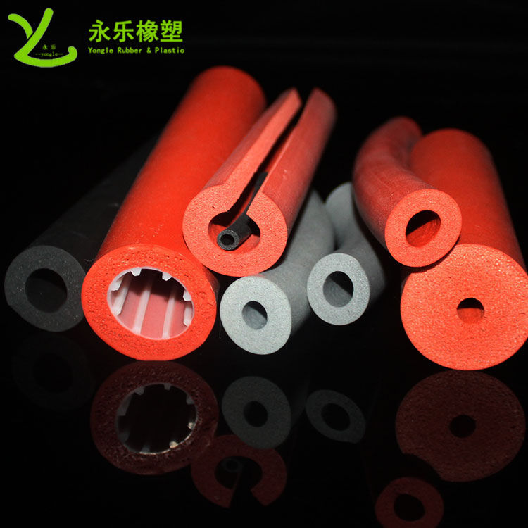 硅膠發(fā)泡管，耐高溫發(fā)泡硅膠管，保溫發(fā)泡硅膠管